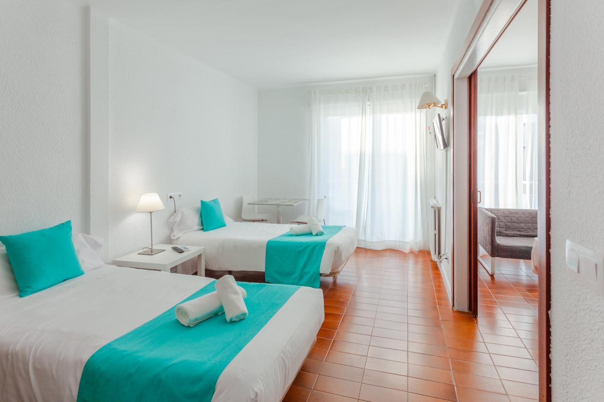 Checkin Torredembarra Hotell Eksteriør bilde
