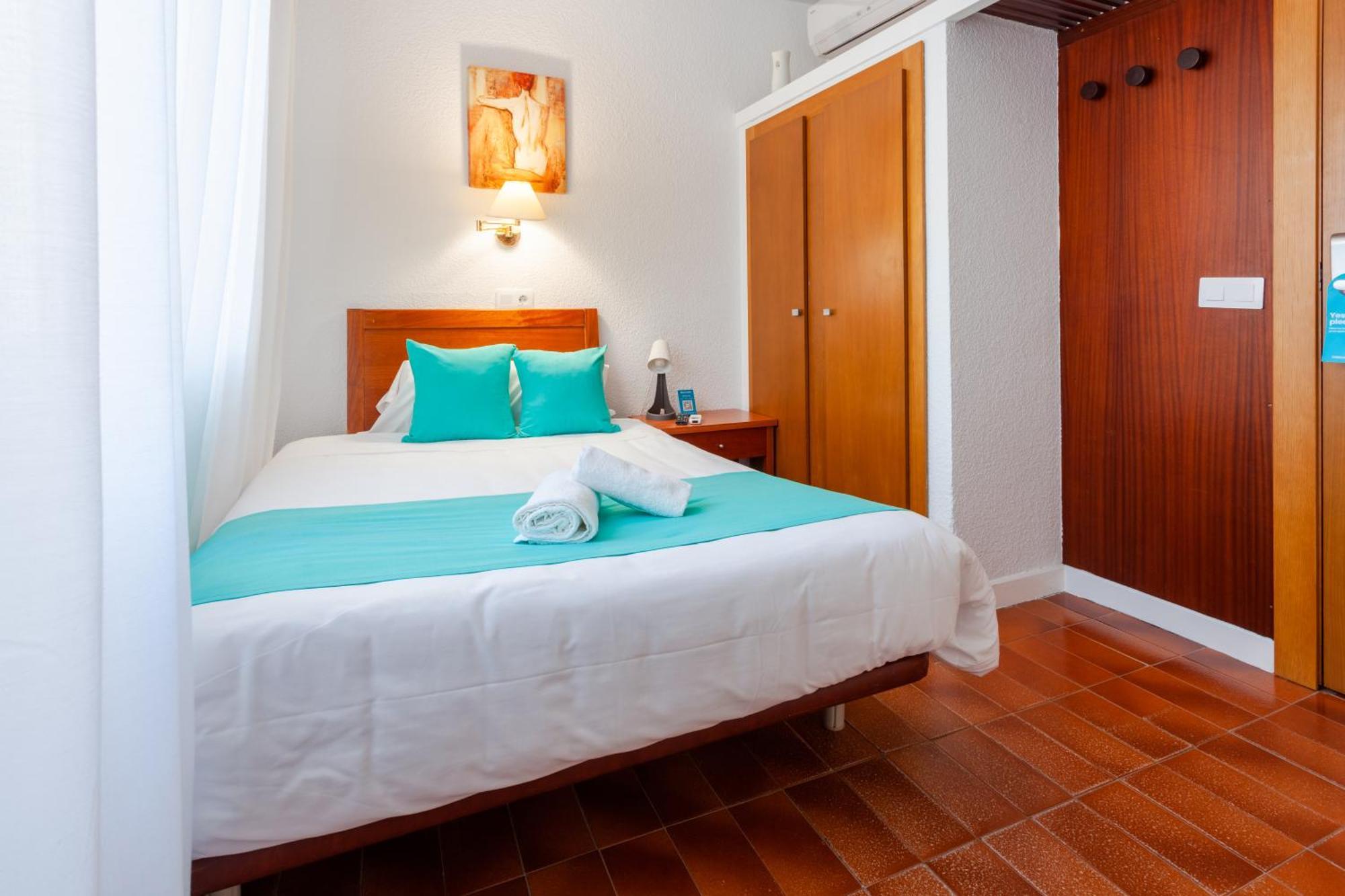 Checkin Torredembarra Hotell Eksteriør bilde